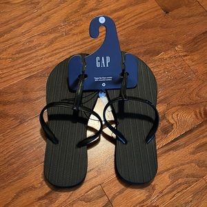 Gap sandals